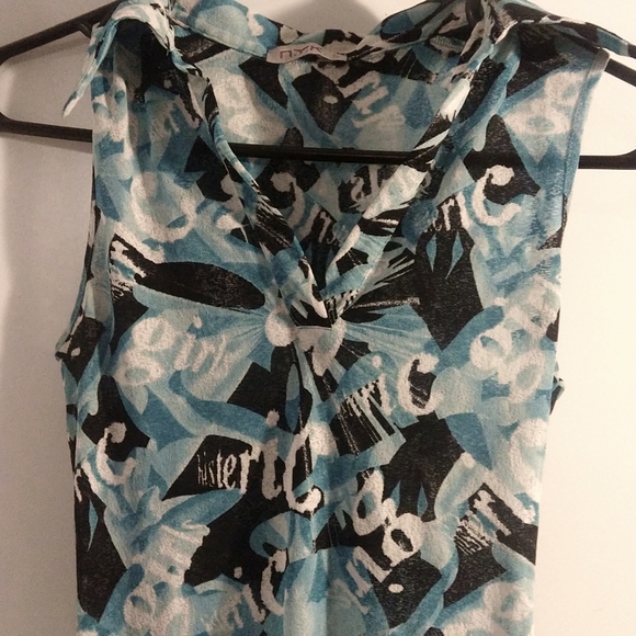 3/$20 Y2K top - Picture 4 of 4